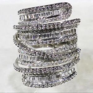 Elegant Silver Women's Ring